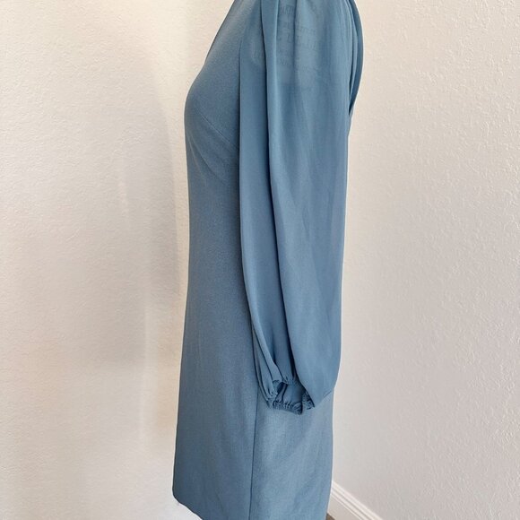 Vince Camuto Dusty Blue Chiffon V-Neck Crepe Dress Size 2 - Picture 3 of 7
